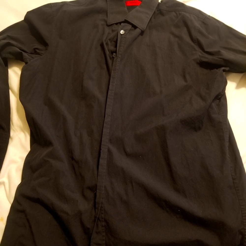 Designer Hugo Boss Red label size 44 chest 17.5 neck